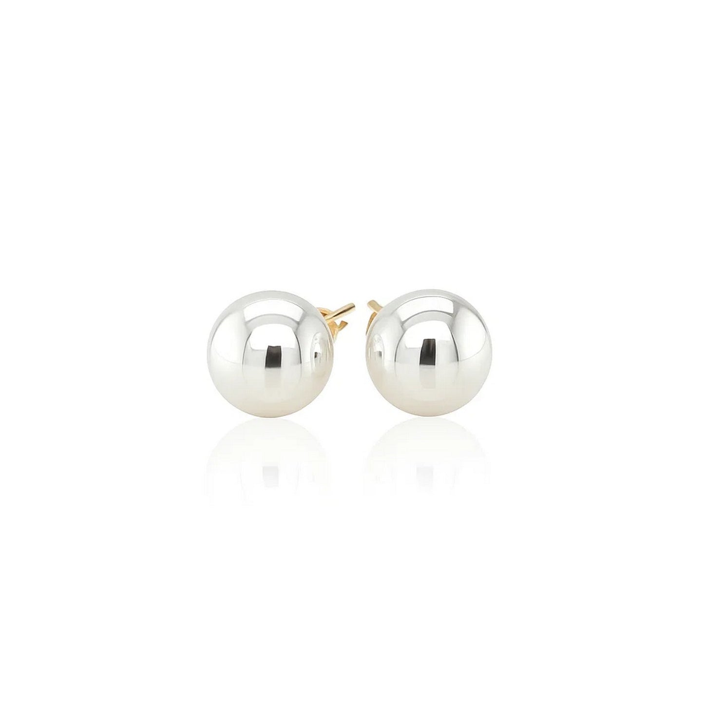 The Signature Pearl Studs (6mm)