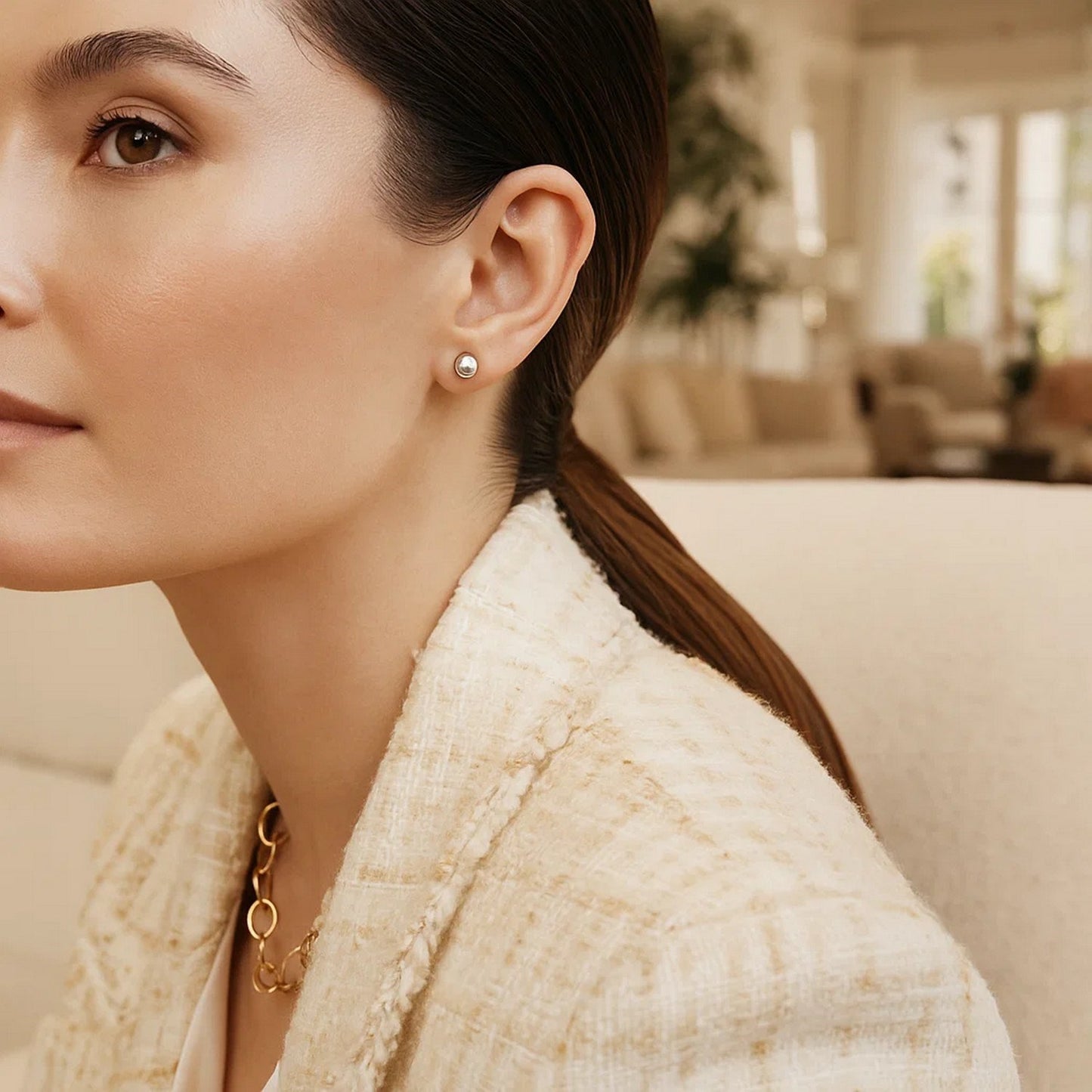 Essential Polished Ball Studs in White Gold (5mm)