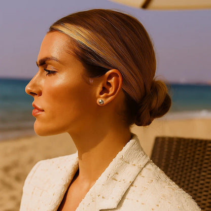 Essential Polished Ball Studs in White Gold (8mm)