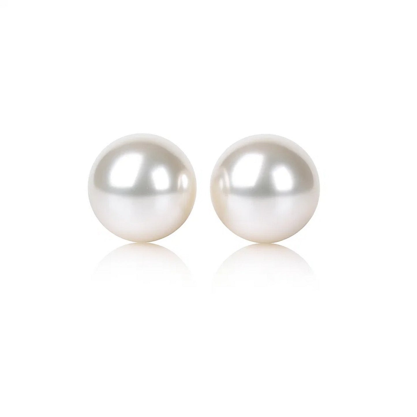 The Signature Pearl Studs (7mm)
