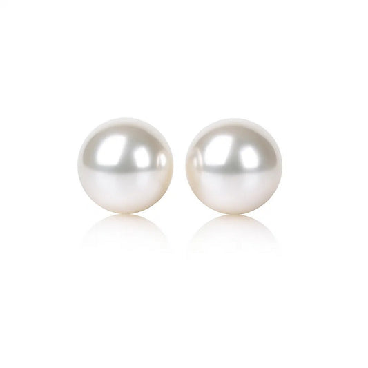 The Signature Pearl Studs (7mm)